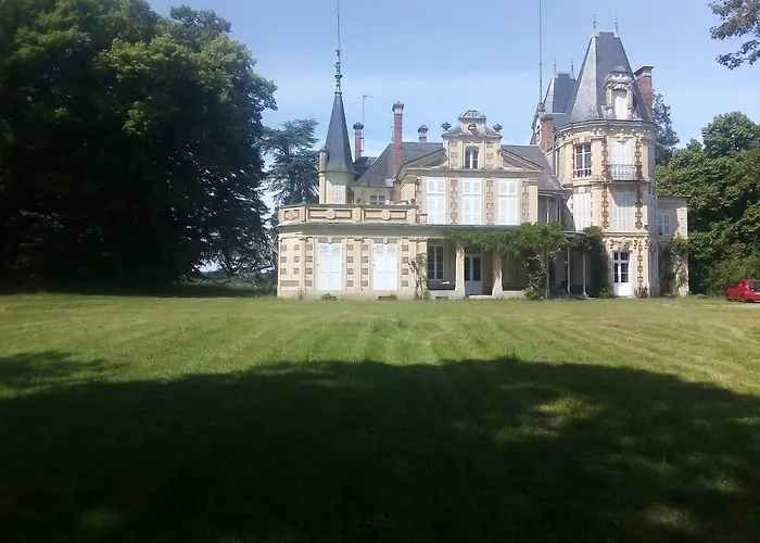 Chateau De Maucouvent