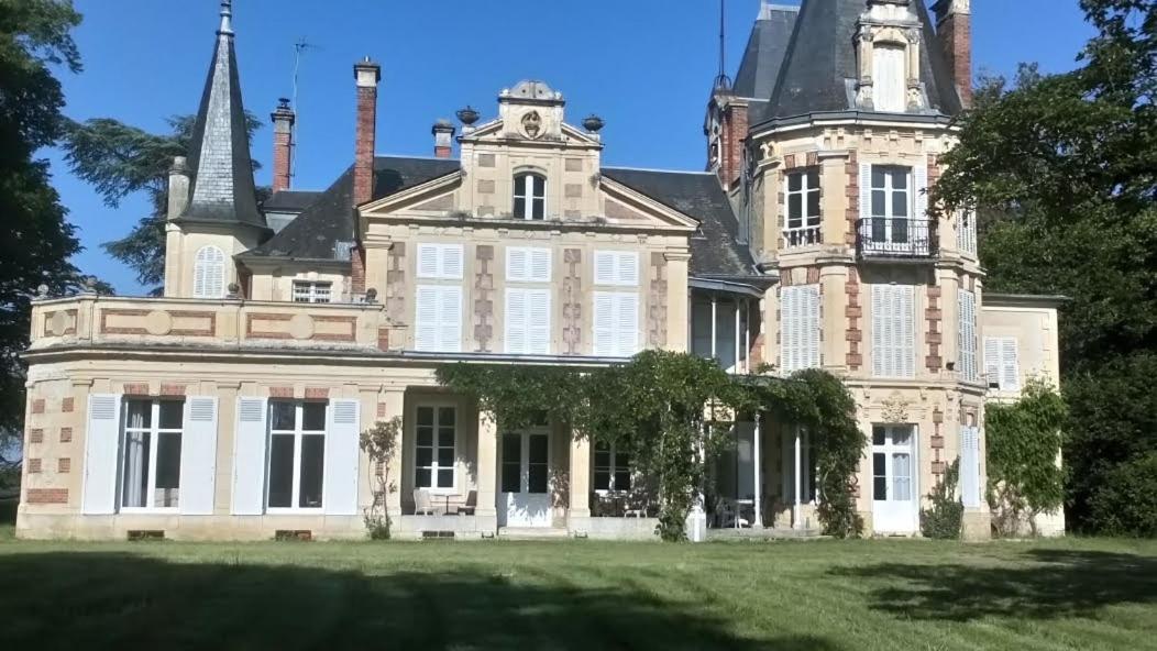 Chateau De Maucouvent Frühstückspension