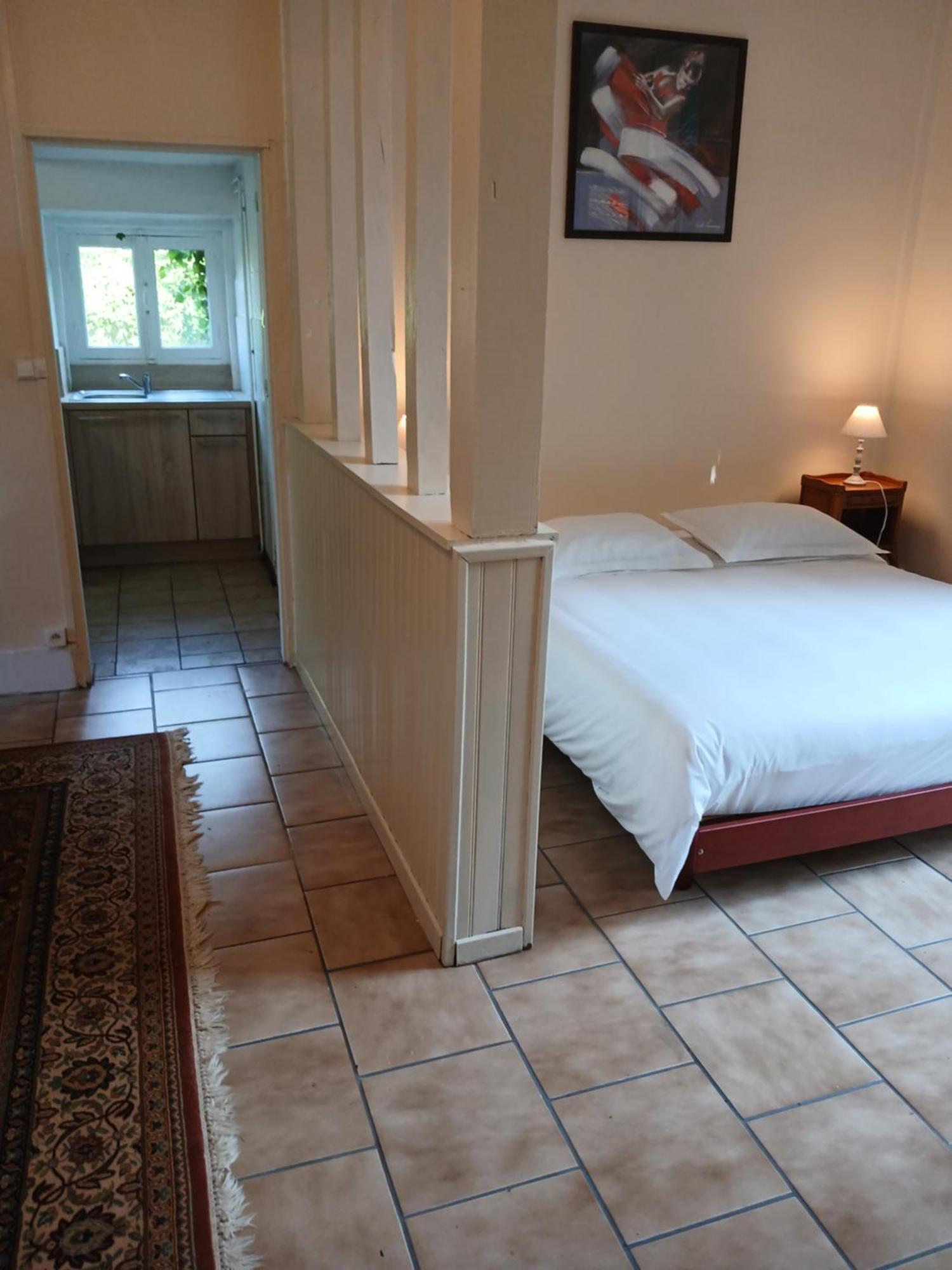 Chateau De Maucouvent Bed & Breakfast